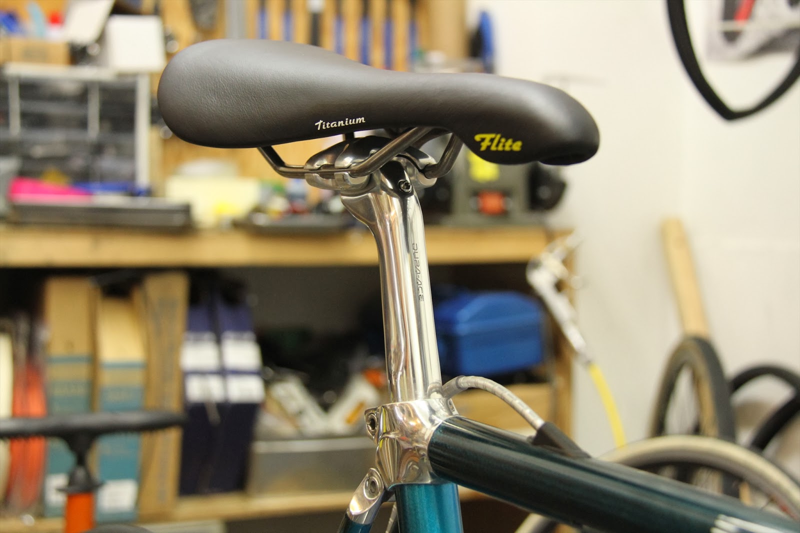 現状品 ロードバイク TVT92 カーボンフレーム カスタム品 パーツ取り